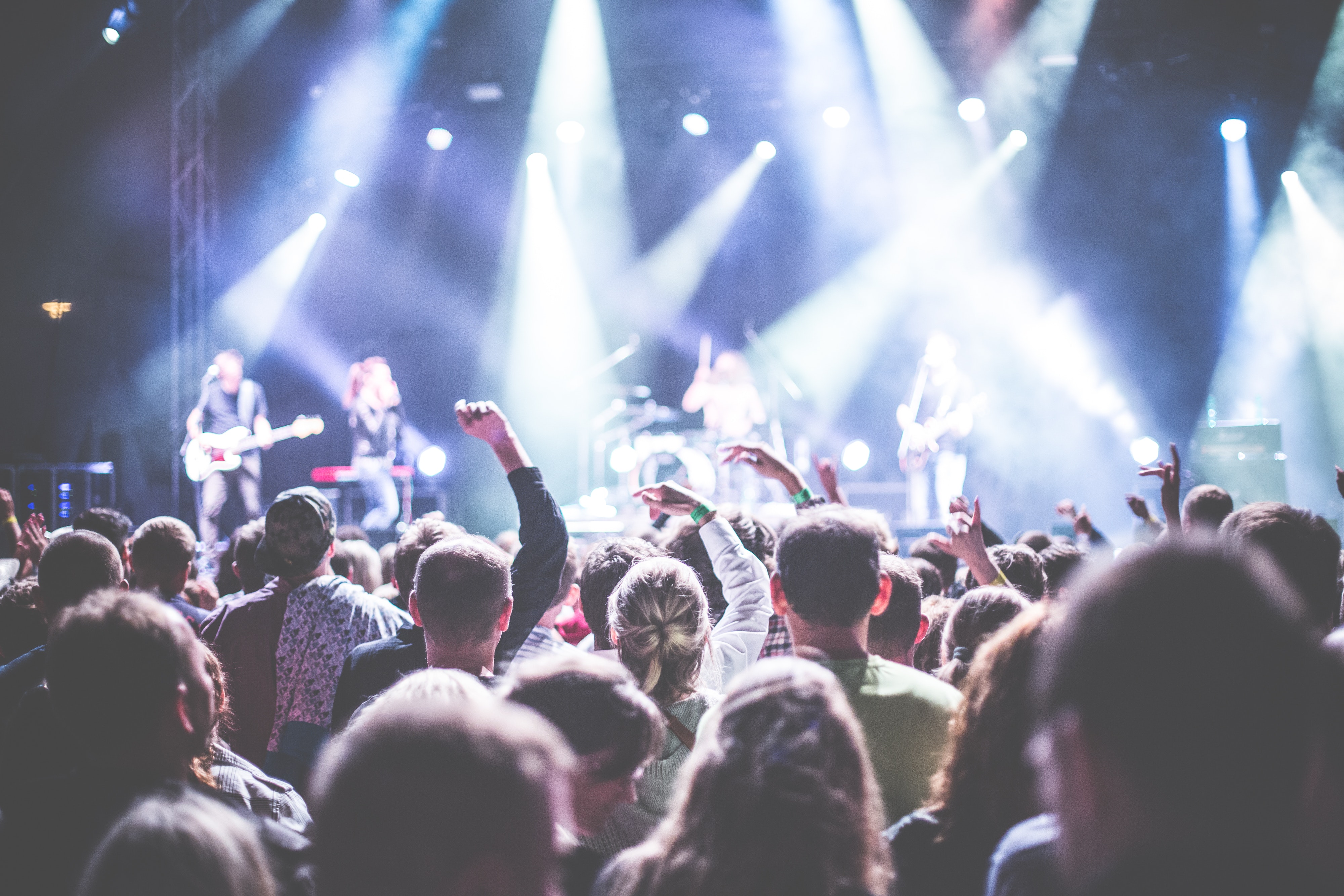 ¡Celebremos la música con una gran fiesta… y una playlist!